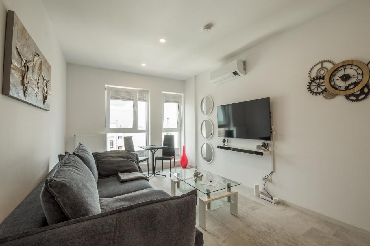 Fancy Penthouse Studio With Lakeview W10 Bucareste Exterior foto