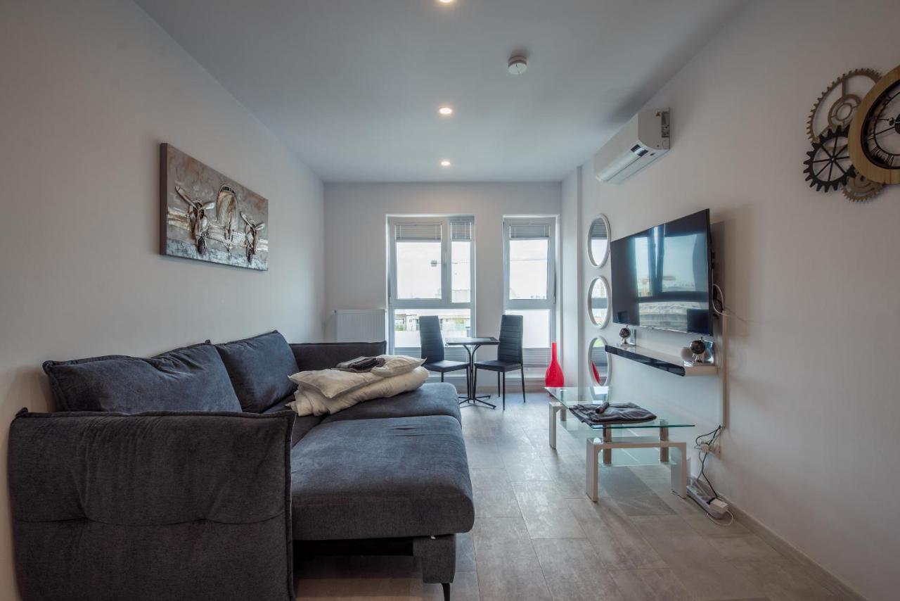 Fancy Penthouse Studio With Lakeview W10 Bucareste Exterior foto